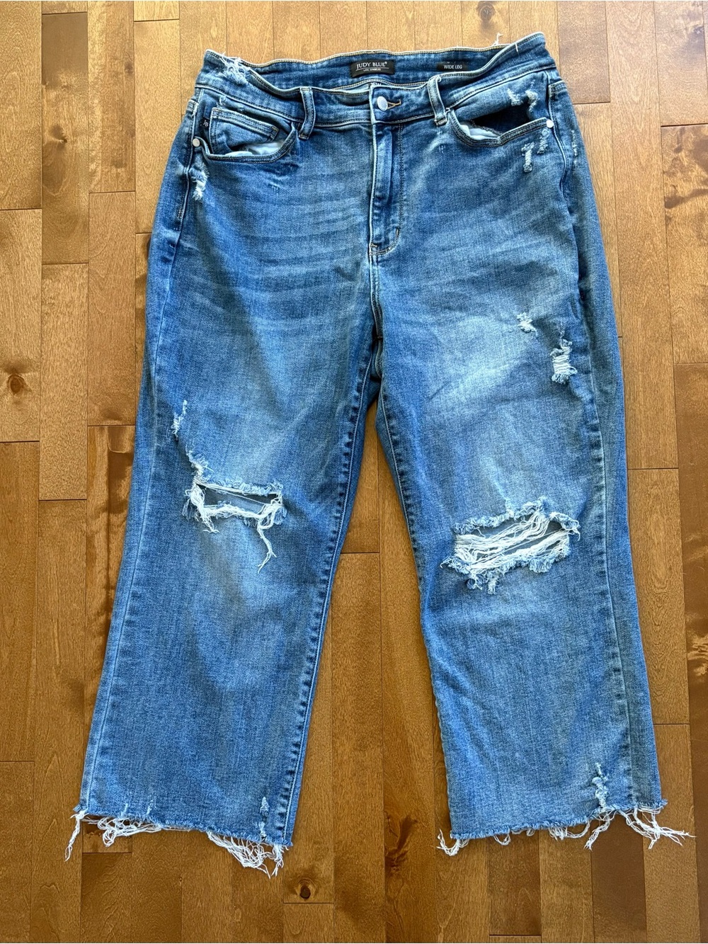 Judy Blue High Rise Distressed Raw Hem Wide Leg Cropped Jeans – Size 16W